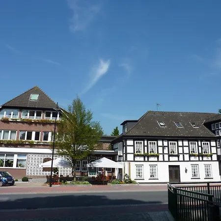 Hotel Akzent Zur Wasserburg - Garni