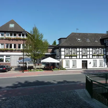 Hotel Akzent Zur Wasserburg - Garni