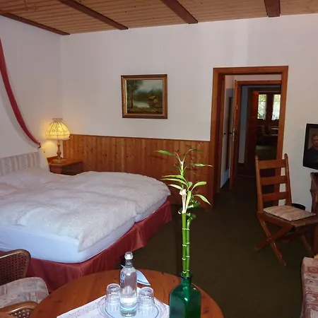Hotel Akzent Zur Wasserburg - Garni 3*