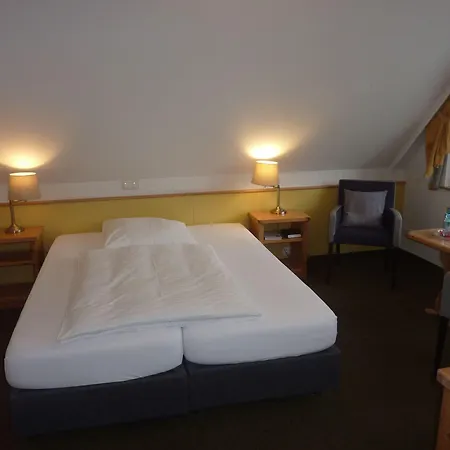 Akzent Zur Wasserburg - Garni Hotel 3*