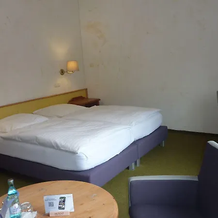 Akzent Zur Wasserburg - Garni 3*