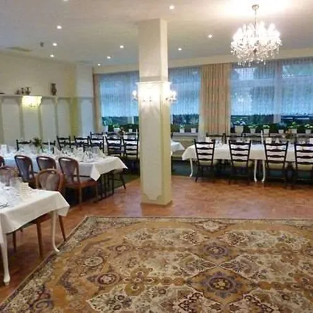 Akzent Zur Wasserburg - Garni Hotel Harpstedt