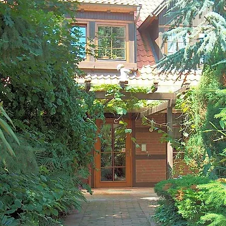 Akzent Zur Wasserburg - Garni Hotel