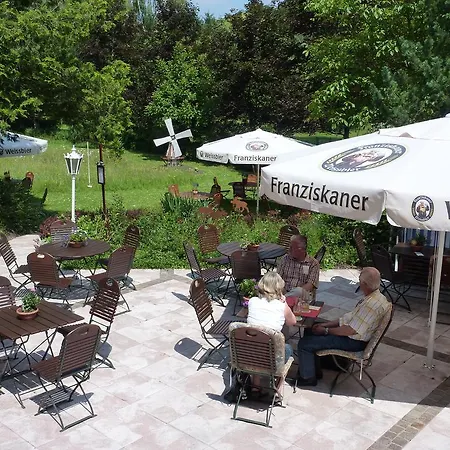 Akzent Zur Wasserburg - Garni Hotell 3*