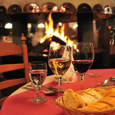 Hotel Akzent Zur Wasserburg - Garni 3*