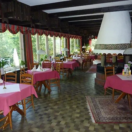 Akzent Zur Wasserburg - Garni 3*