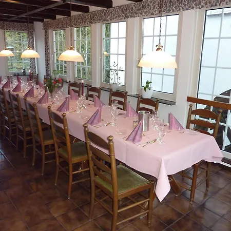 Akzent Zur Wasserburg - Garni Hotel Harpstedt
