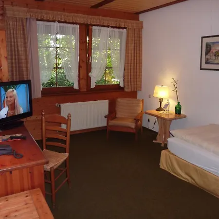 Akzent Zur Wasserburg - Garni 3*