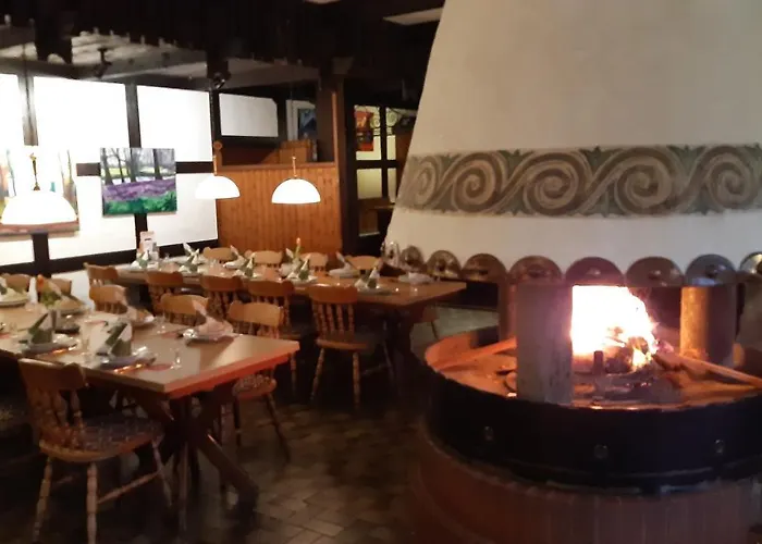 Hotel Akzent Zur Wasserburg - Garni 3*
