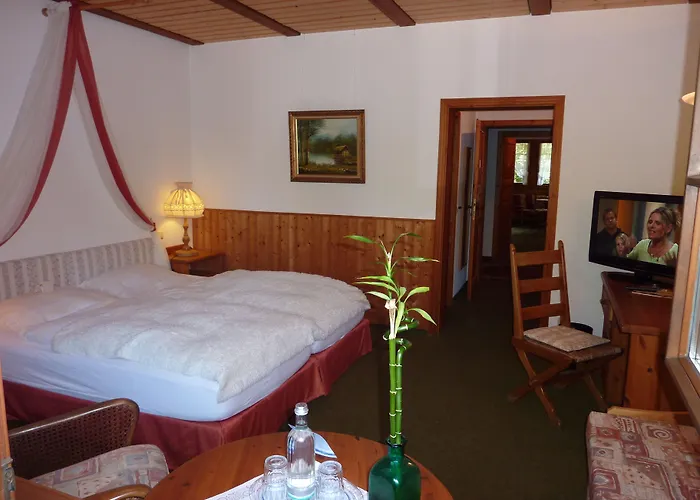Hotel Akzent Zur Wasserburg - Garni 3*