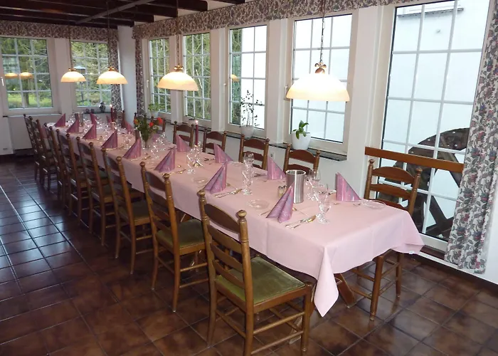 Akzent Zur Wasserburg - Garni Hotel 3*
