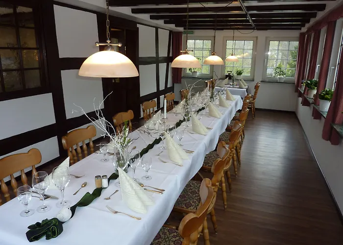 Hotel Akzent Zur Wasserburg - Garni