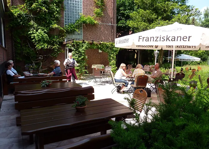 Hotel Akzent Zur Wasserburg - Garni